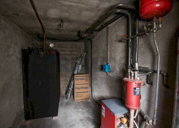 Dispensa di stoccaggio - Casa semi indipendente Frazione San Giovanni
 
9, Fabriano - foto 42
