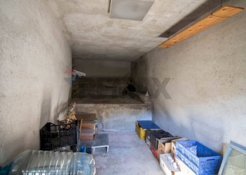 Dispensa di stoccaggio - Casa semi indipendente Frazione San Giovanni
 
9, Fabriano - foto 43