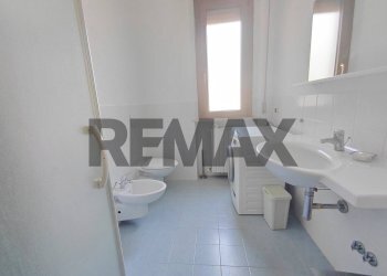 Bagno - Quadrilocale Via Monte Pennino
 
2A, Ancona - foto 11