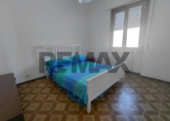 Camera / camera da letto - Quadrilocale Via Monte Pennino
 
2A, Ancona - foto 14