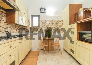 Cucina - Three-room apartment Via Degli Orti
 
24, Ischia di Castro - photo 12