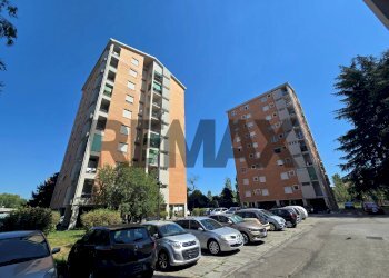 Edificio all\'aperto - Trilocale Via Monte Rotondo
 
14, Milano - foto 2