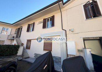 esterno - Four-room apartment Viale della stazione
 
177, Massa - photo 5