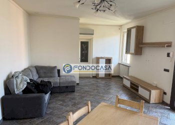 salotto - Four-room apartment Viale della stazione
 
177, Massa - photo 16