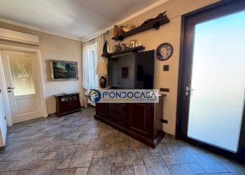 salotto - Four-room apartment Viale della stazione
 
177, Massa - photo 17