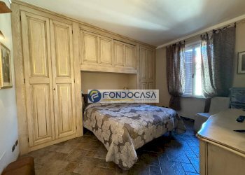 camera matrimoniale - Four-room apartment Viale della stazione
 
177, Massa - photo 27