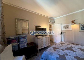 camera matrimoniale - Four-room apartment Viale della stazione
 
177, Massa - photo 31
