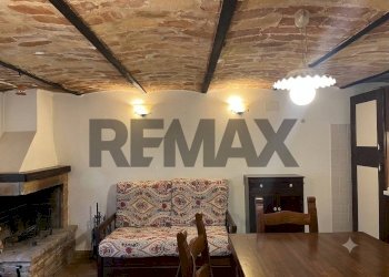 Sala da pranzo - Casa indipendente Via Stretta
 
61, Barrea - foto 2