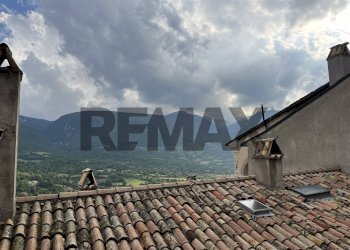 Vista delle montagne - Casa indipendente Via Stretta
 
61, Barrea - foto 16