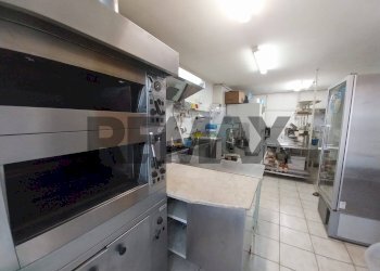 Cucina - Attività Commerciale via Sant'Alessandra
163, Rosolini - foto 7