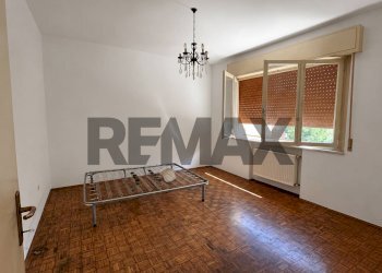 Stanza vuota - Casa indipendente Frazione Canalutto
 
8, Torreano - foto 7