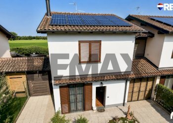 Casa all\'aperto - Villa a Schiera via Privata Borgo
33, Sant'Alessio con Vialone - foto 4