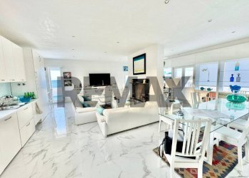 Sala da pranzo - Appartamento Piazza del Mediterraneo
 
20, Terrasini - foto 4