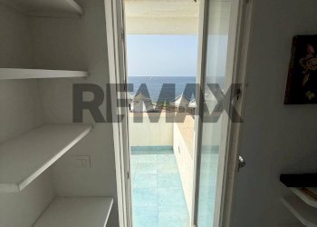 Cabina armadio - Appartamento Piazza del Mediterraneo
 
20, Terrasini - foto 19
