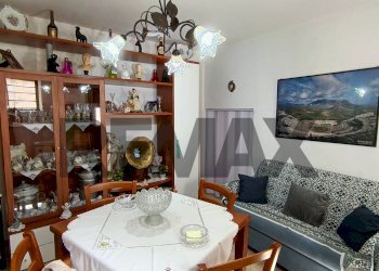 Sala da pranzo - Independent house VIA ADMETRIO
 
8, Vita - photo 4