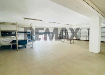 Stanza vuota - Commercial Premises corso Cairoli
36-38, Rutigliano - photo 15