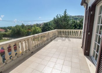 Terrazza - Villa via trasbordo
 
15, San Vito Chietino - foto 2