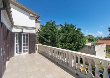 Terrazza - Villa via trasbordo
 
15, San Vito Chietino - foto 17