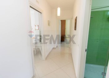 Hall / corridoio - Villa via trasbordo
 
15, San Vito Chietino - foto 23