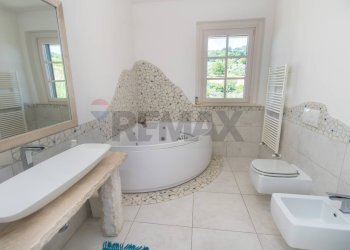 Bagno - Villa via trasbordo
 
15, San Vito Chietino - foto 32