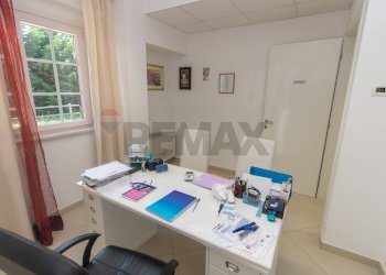 Ufficio - Villa via trasbordo
 
15, San Vito Chietino - foto 38