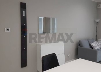 Sala da pranzo - Bilocale Via Emilia Est
 
46, Parma - foto 2