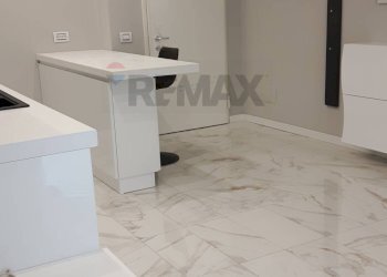 Bagno - Bilocale Via Emilia Est
 
46, Parma - foto 4