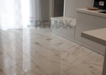 Stanza vuota - Bilocale Via Emilia Est
 
46, Parma - foto 7