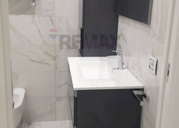 Bagno - Bilocale Via Emilia Est
 
46, Parma - foto 22