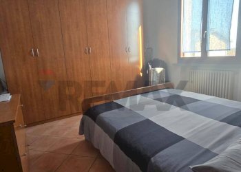 Camera / camera da letto - Two-room apartment Strada Traversante Ravadese
71, Parma - photo 4