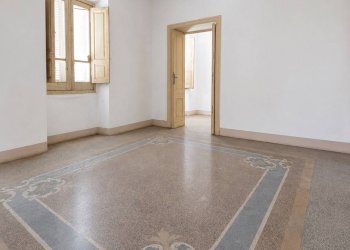 Foto 1 - Appartamento via Mercato
 
1, Sassari - foto 1