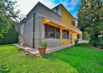 Foto 1 - Villa via Rossini
 
10, Cavenago di Brianza - foto 1