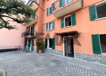 Edificio all\'aperto - Casa semi indipendente Via Presezza
 
3, Carate Urio - foto 3