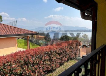 Balcone - Semi-detached house Piazza Cavour
 
8, Eupilio - photo 1
