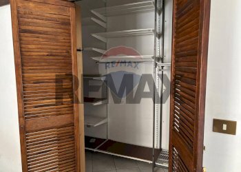 Dispensa di stoccaggio - Semi-detached house Piazza Cavour
 
8, Eupilio - photo 21