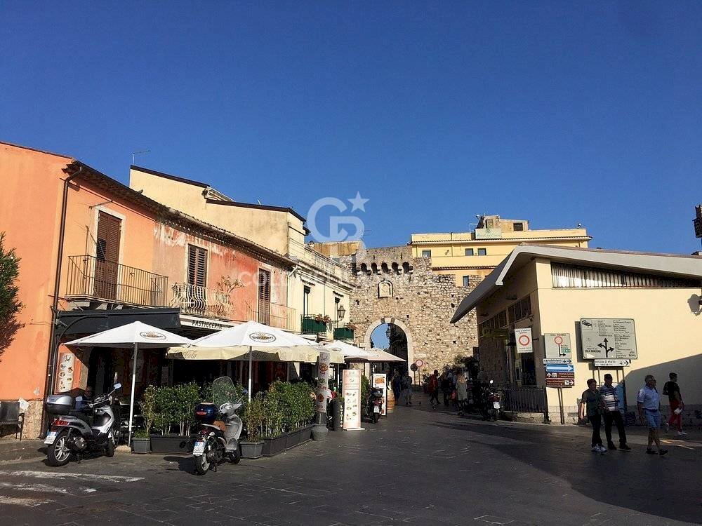 Foto 1 - Commercial Activity VIA OSPEDALE
 
0, Taormina - photo 1