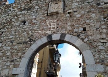 Foto 3 - Commercial Activity VIA OSPEDALE
 
0, Taormina - photo 3