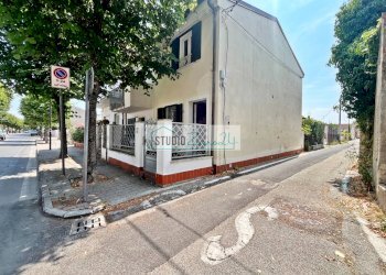 Foto 1 - Casa semi indipendente Viale Giacomo Puccini, Viareggio - foto 1