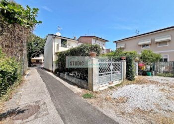 Foto 2 - Casa semi indipendente Viale Giacomo Puccini, Viareggio - foto 2