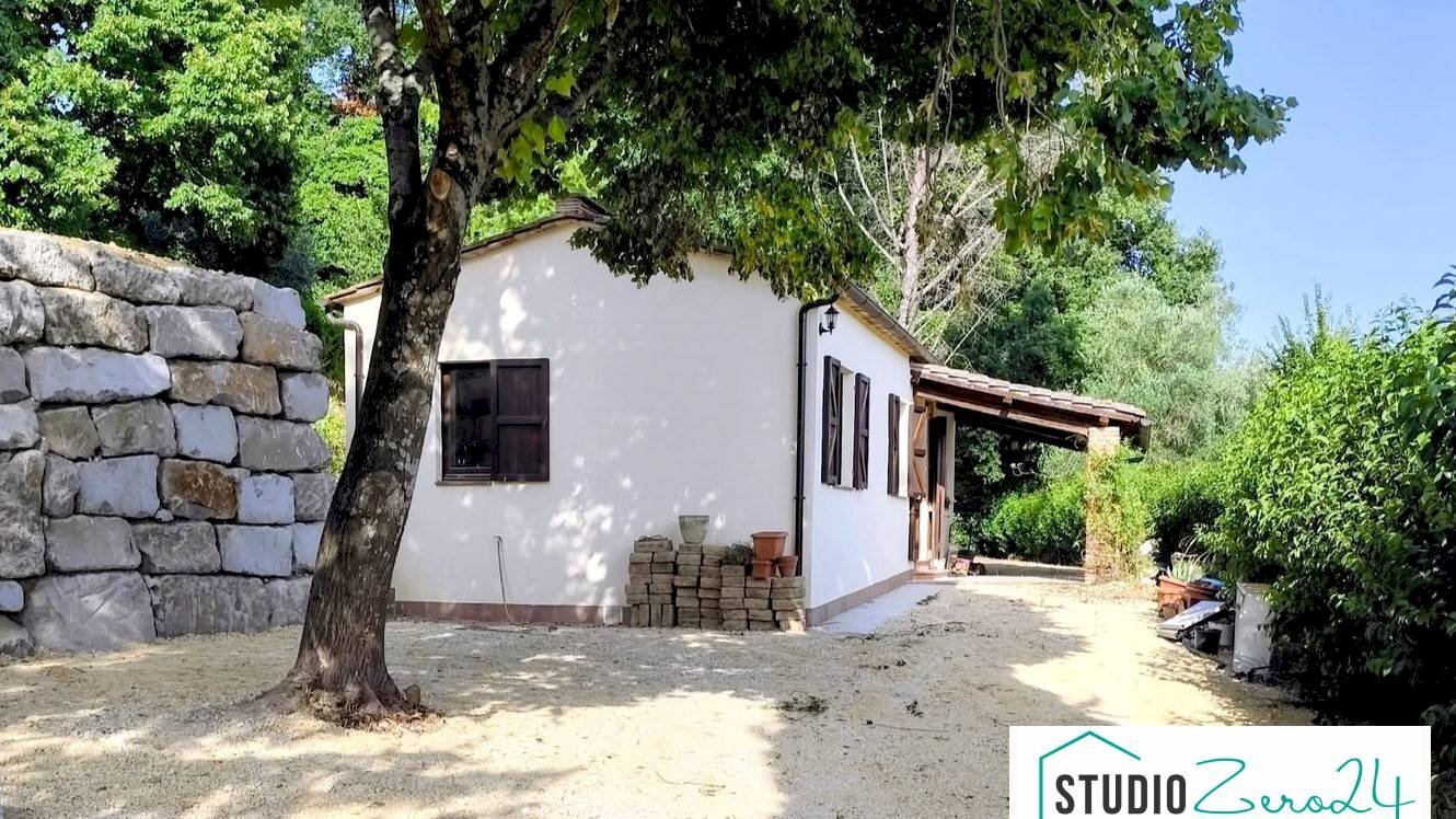 Foto 1 - Casa indipendente rimembranze
 
22, Amelia - foto 1