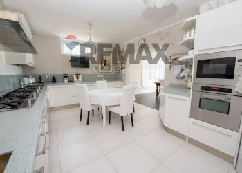 Cucina - Villa Via Ugo Foscolo
 
17, Credaro - photo 27