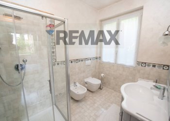 Bagno - Villa Via Ugo Foscolo
 
17, Credaro - photo 37