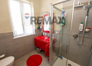 Bagno - Villa Via Ugo Foscolo
 
17, Credaro - photo 39