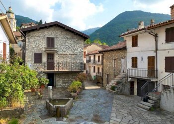 Facciata - Rustico Frazione Salogni, Fabbrica Curone - foto 2