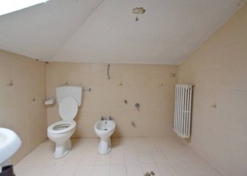 Bagno - Villa strada Reale, 14, Fossano - foto 26