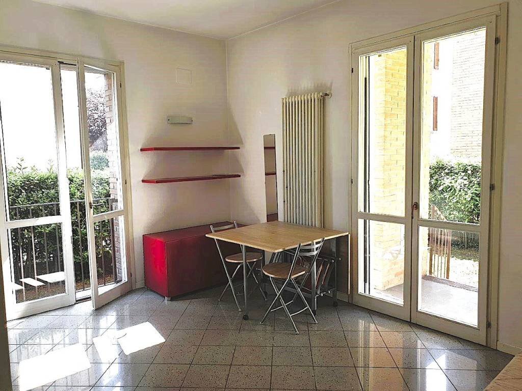 Cucina - Appartamento via Clemente Bondi, 20, Parma (zona San Lazzaro) - foto 2