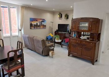 Salone - Trilocale via Carlo Goldoni, Varese - foto 2