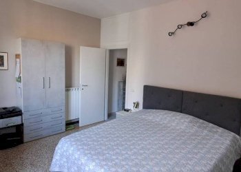 Camera da letto - Trilocale via Carlo Goldoni, Varese - foto 11