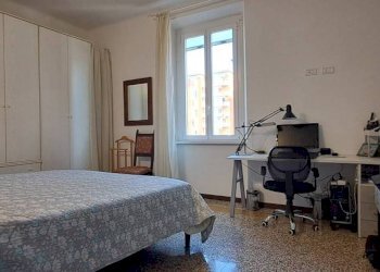 Camera da letto - Trilocale via Carlo Goldoni, Varese - foto 12
