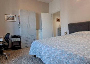 Camera da letto - Trilocale via Carlo Goldoni, Varese - foto 13